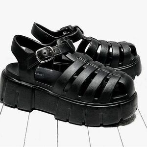 Bamboo New Black Caged Strappy Platform
Foam Sandals Size 8